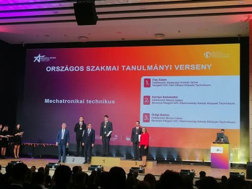 Fürj Ádám, Mechatronikai technikus - 1. hely, Szegedi SZC Déri Miksa Műszaki Technikum