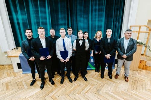 Szegedi SZC Krúdy Gyula Szakképző Iskola kiemelkedő eredményt elért tanulói, felkészítő tanárai és igazgatója
